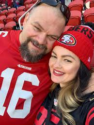San Francisco 49ers faithful fans check in