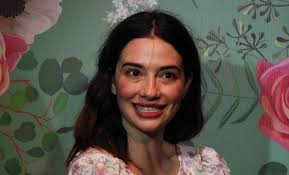 ROBIN FLY — ENTRETENIA