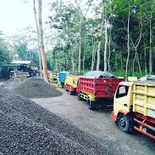 Material bahan bangunan semen yang kaya akan mineral dan logam dapat membantu menghasilkan campuran yang padat. Informasi Material Bangunan Rumah Yang Perlu Diketahui