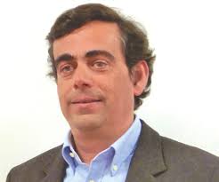 Correia acusa vereadores do PSD de ficarem “reféns” do Governopág. 9