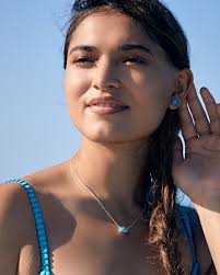 Have you seen our new Sterling Silver Necklace + Earrings made with 4ocean  Plastic from the beaches of Hawaii? 💎 We're always looking for ways to  give ocean trash a brand new