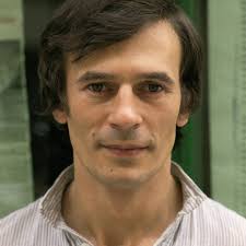 Muere a los 74 años el actor Tony Isbert: su gran amor, sus dos hijos y su  tranquilo retiro en Santander