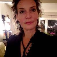 Heather Topp's Instagram, Twitter & Facebook