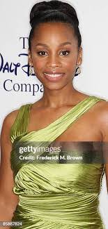 Whitney Munson's Instagram, Twitter & Facebook