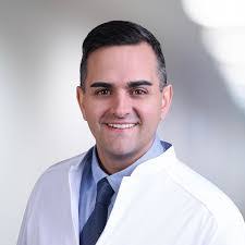 Thomas Arzt's Instagram, Twitter & Facebook