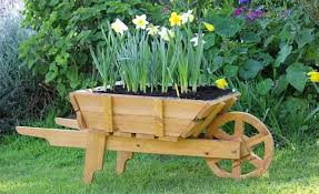 Awesome Diy Wooden Wheelbarrow Planter Diycraftsguru Wooden Wheelbarrow Wheelbarrow Planter Wheelbarrow