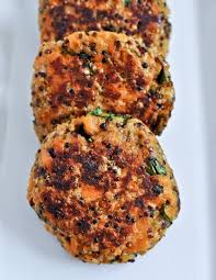 Sweet Potato Quinoa Cakes With Blackberry Salsa Quinoa Cake Food Recipes