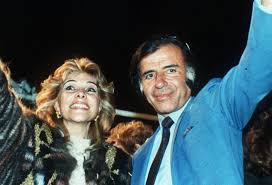 El expresidente carlos menem, de 90 años, presentó un hisopado negativo de coronavirus, luego de que ayer se sometiera al análisis después de que su hija zulema menem y su exesposa zulema yoma dieran positivo en el mismo examen. Que Esconde La Boda Entre Carlos Saul Menem Y Zulema Yoma Da La Nota