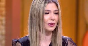 Ana, nieta de Paco Arévalo, se rompe en directo y sentencia a Malena Gracia  tras su encontronazo en el tanatorio