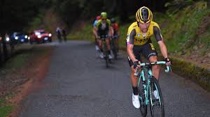 Découvrez le profil de la 2eme étape du giro, qui mènera les coureurs d'alcamo à agrigente sur 149 kilomètres, toujours en sicile. Classement General Du Giro Richard Carapaz Tient Bon Primoz Roglic Passe Derriere Vincenzo Nibali Eurosport