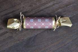 When you tug the string, the noisemaker pops. Diy Thanksgiving Poppers