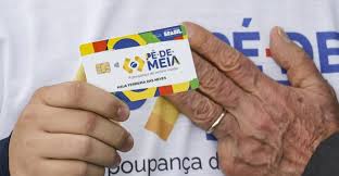 MEC reduz verba de alfabetização para bancar Pé-de-Meia