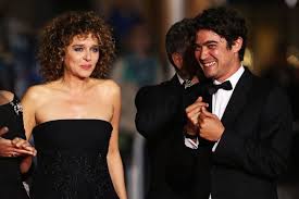 Dopo loro di paolo sorrentino, lo ritroviamo in euforia, film in cui è stato diretto dalla sua ex compagna valeria golino, alla seconda prova da regista. Valeria Golino E Riccardo Scamarcio La Loro Storia Dagli Inizi Ad Oggi Movieplayer It