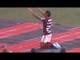 Se o flamengo dominava a bola, o inter ocupava melhor os espaços. Libertadores 2019 Flamengo 2 X 0 Internacional Rs Quartas De Final Ida Videos Soccerzz Com