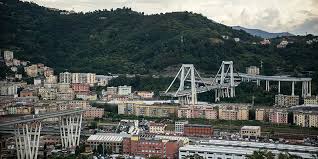 Crollo del ponte morandi a genova, i cittadini delle zone adiacenti avvertono i centralini del 112. E Crollato Il Ponte Morandi A Genova Il Post