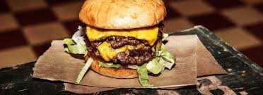 Olmeden Once Bir Yolunu Bulup Yemeniz Gereken 20 Efsane Hamburger Yemek Gida Ve Yeme Icme