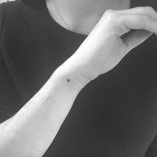 This pic is where i want the tattoo and the second is the font i would like. 46 Cute Small Tattoos And Design Ideas By Celebrity Tattoo Artist Jonboy Glamour