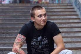 Стерненко з 2014 року був одним із лідерів проукраїнських акцій та антитруханівських протестів у місті, яке до того ж політичними стерненко вважає й інші обвинувачення проти себе. Yurij Shulipa Sergeya Sternenko Sudyat Za To Chto On Ukrainec Syprus Daily News