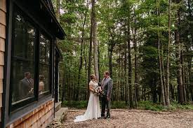 Call our wedding coordination department to see what other vacation rental homes may work for your wedding! Deep Creek Lake Wedding Photography At The Blue Moon Rising Cabins L A Birdie Photography