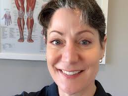 Rachael Dixon's Instagram, Twitter & Facebook