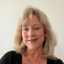 Nancy Aiello's Instagram, Twitter & Facebook