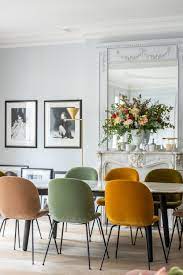 A simple garden can work as the ambassador of your home's decorating theme. 31 Beautiful Parisian Dining Rooms