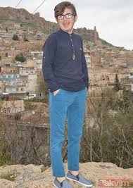 2007 doğumlu olan zeynep selimoğlu, küçük yaşlarda oyunculuk mesleğine adım atmıştır. Bizim Hikaye Nin Kiraz I Zeynep Selimoglu Bir Degisti Pir Degisti Daha Dun El Kadar Bir Kizdi Simdi Buyudu Kocaman Oldu Galeri Takvim