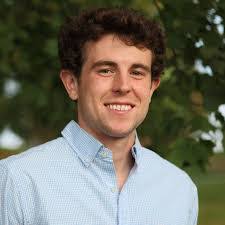 Jenifer Perry's Instagram, Twitter & Facebook