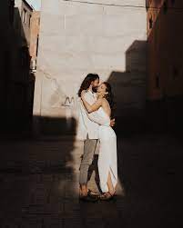 Cara mia ist der perfekte bh ohne bügel, der alle formen und alle größen unterstützt. Pin Auf Engagement Photo Inspo