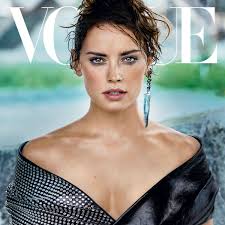 She is known for starring in murder on the orient express (2017) and several star wars films. The Last Jedi Star Daisy Ridley Is Vogue S November Cover Girl Vogue