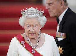 Desde su boda con la futura reina isabel ii de inglaterra hasta sus bromas cuando decidió retirarse de la vida pública recientemente. Sera 2021 Otro Annus Horribilis Para La Corona Britanica En Espanol Chicago Tribune