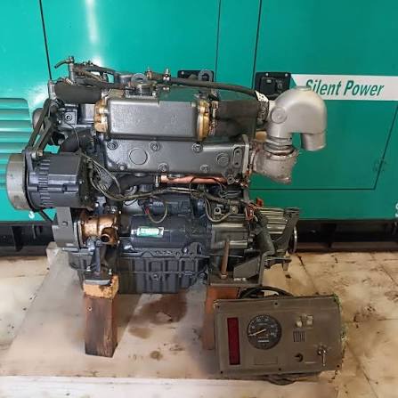 Yanmar 3JH25A Inboard Boat Engine thumbnail 2