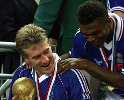 1998 les yeux dans les bleus (tv movie documentary) self (captain). Deschamps Became The Third Person To Win The World Cup Trophy As A Player And Coach Okezone Ball