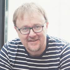 Simon Stratford™ (@itsmesimon)