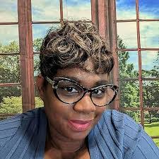 Marie Fuller's Instagram, Twitter & Facebook