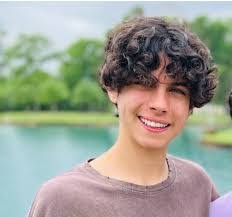 Chris Mcmeans's Instagram, Twitter & Facebook