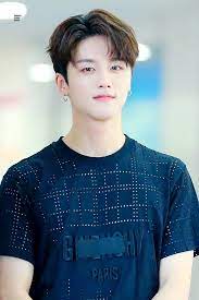 Pin On Kpop Boys
