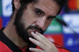 Francisco román alarcón suárez, commonly known as isco, is a spanish professional footballer who plays as an attacking midfielder for real m. Crucial For Spain Isco Unwanted At Solari S Real Madrid