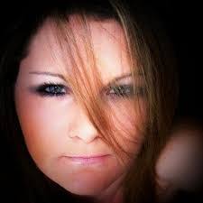 Jennifer Persinger's Instagram, Twitter & Facebook