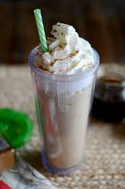 Iced Cinnamon Dolce Latte How To Make A Starbucks Copycat Cinnamon Dolce Latte At Home Ins Easy Coffee Recipes Easy Homemade Recipes Delicious Drink Recipes