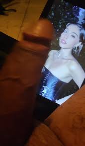 Cemre Baysel COCKTRIBUTE - reine Dominanz