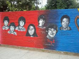 Los hermanos eduardo antonio y rafael mauricio, ambos militantes del mir fueron víctimas del hecho de que un trío de delincuentes armados intentaron asaltar un negocio, siendo sorprendidos por carabineros que patrullaban en un furgón. Padres De Los Hermanos Vergara Toledo Gracias A Los Encapuchados Logramos Algo De Justicia Mentes Toxicas