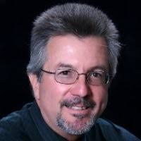 100+ perfiles de «John Me»