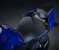 Yamaha yzf r1 would be launching in india around january 2022 with the estimated price of rs 20.39 lakh. Yamaha Yzf R1 Super Sports Motorcycle Price Images Colour Specifications India Yamaha Motor