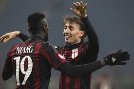 En attendant le résultat de l'ac milan ce soir, l'inter prend provisoirement la tête de la serie a grâce à ce succès étriqué chez le hellas vérone. Ac Milan Vs Verona Team News Predicted Lineups Live Stream Tv Info Bleacher Report Latest News Videos And Highlights