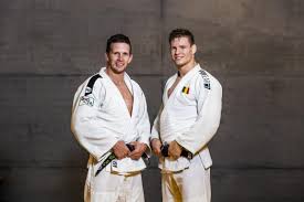 After winning bronze on thursday, dirk got into a fight with a 'jujitsu' trained hotel receptionist. Onze Combinatie Werkt Perfect De Standaard Mobile