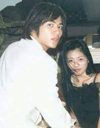 scene of vic zhou (chen ling) and barbie hsu (quilo) from drama series mars . Jen Agcaoili On Twitter Vic Zhou And Barbie Hsu Hua Ze Lei And Shancai Originalmeteorgarden When We Are Shipping Dao Ming Si And Shancai Before But In Real Life Hua Ze Lei