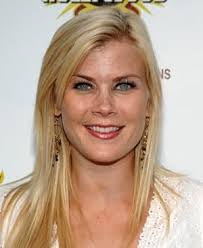 Linda Ko's Instagram, Twitter & Facebook