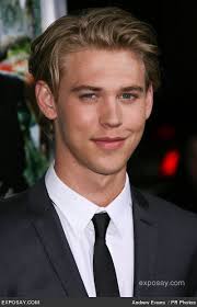 He has always enjoyed movies of all types. Exposay Com Austin Butler Gossip Girl Fashion The Carrie Diaries