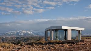 Las bodas de cristal simbolizan la pureza de los sentimientos y las ideas claras. La Casa Del Desierto Un Alojamiento De Cristal En Granada Perfecto Para Dormir Bajo Las Estrellas Arquitecturas